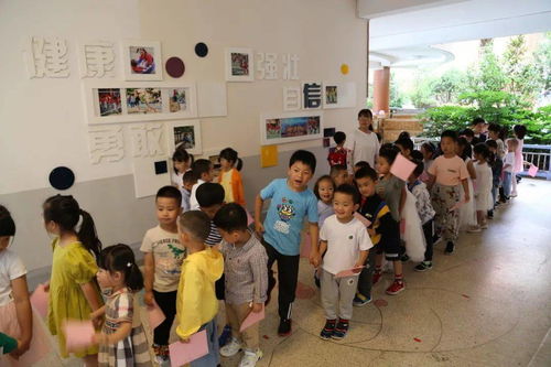 大手牵小手 童心向党欢乐游 昆明市人民政府机关第三幼儿园 庆六 一 主题游园活动