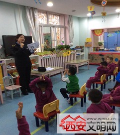 临潼区创建办开展 食品安全走进幼儿园 活动