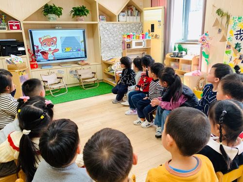 仙林实验幼儿园 预防踩踏勿拥挤 安全常驻童心中
